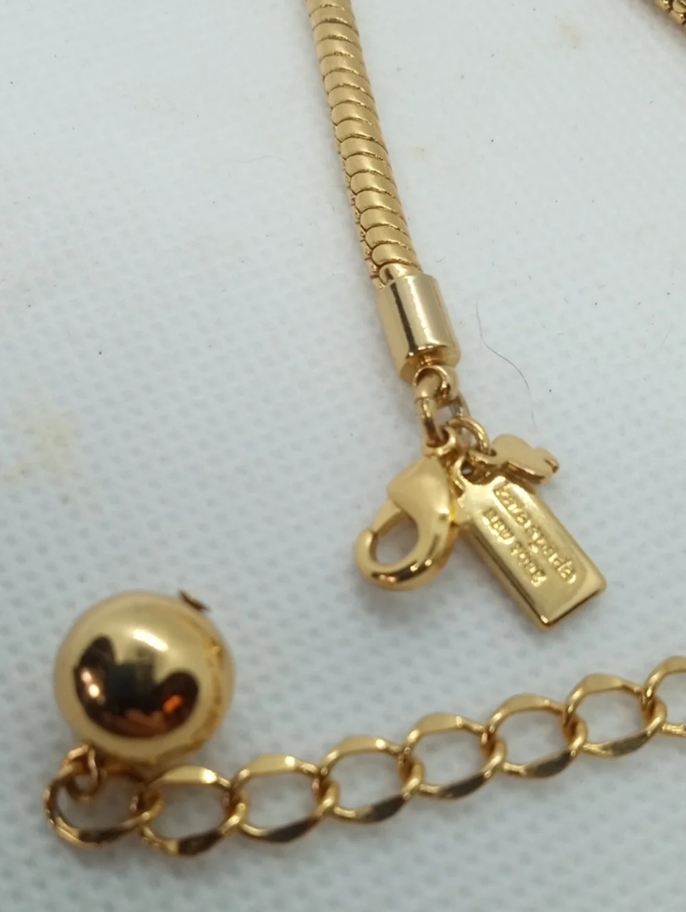 KATE SPADE: 